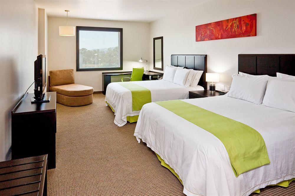 Holiday Inn Express Guadalajara Iteso By Ihg Zapopan Pokoj fotografie