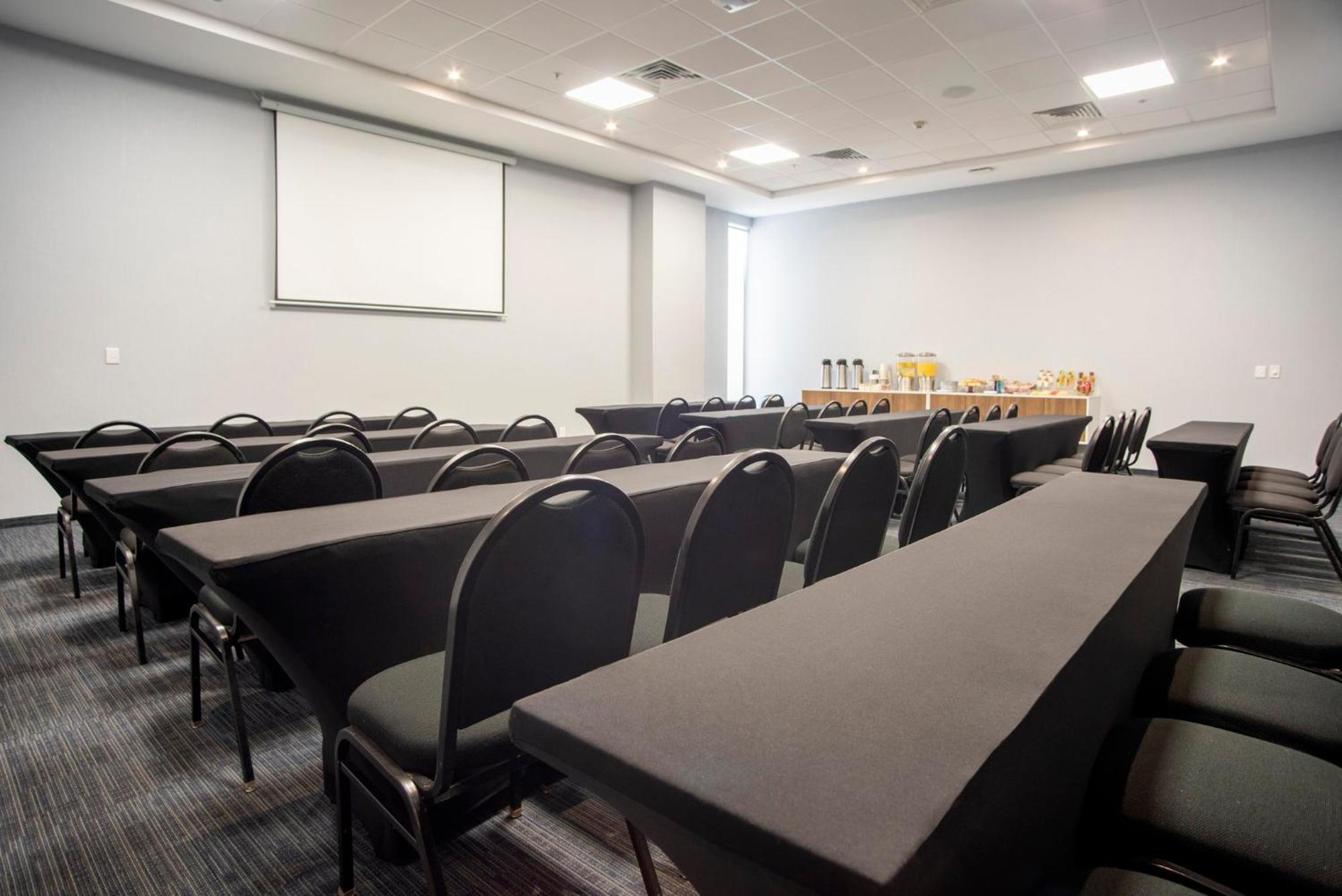 Holiday Inn Express Guadalajara Iteso By Ihg Zapopan Exteriér fotografie