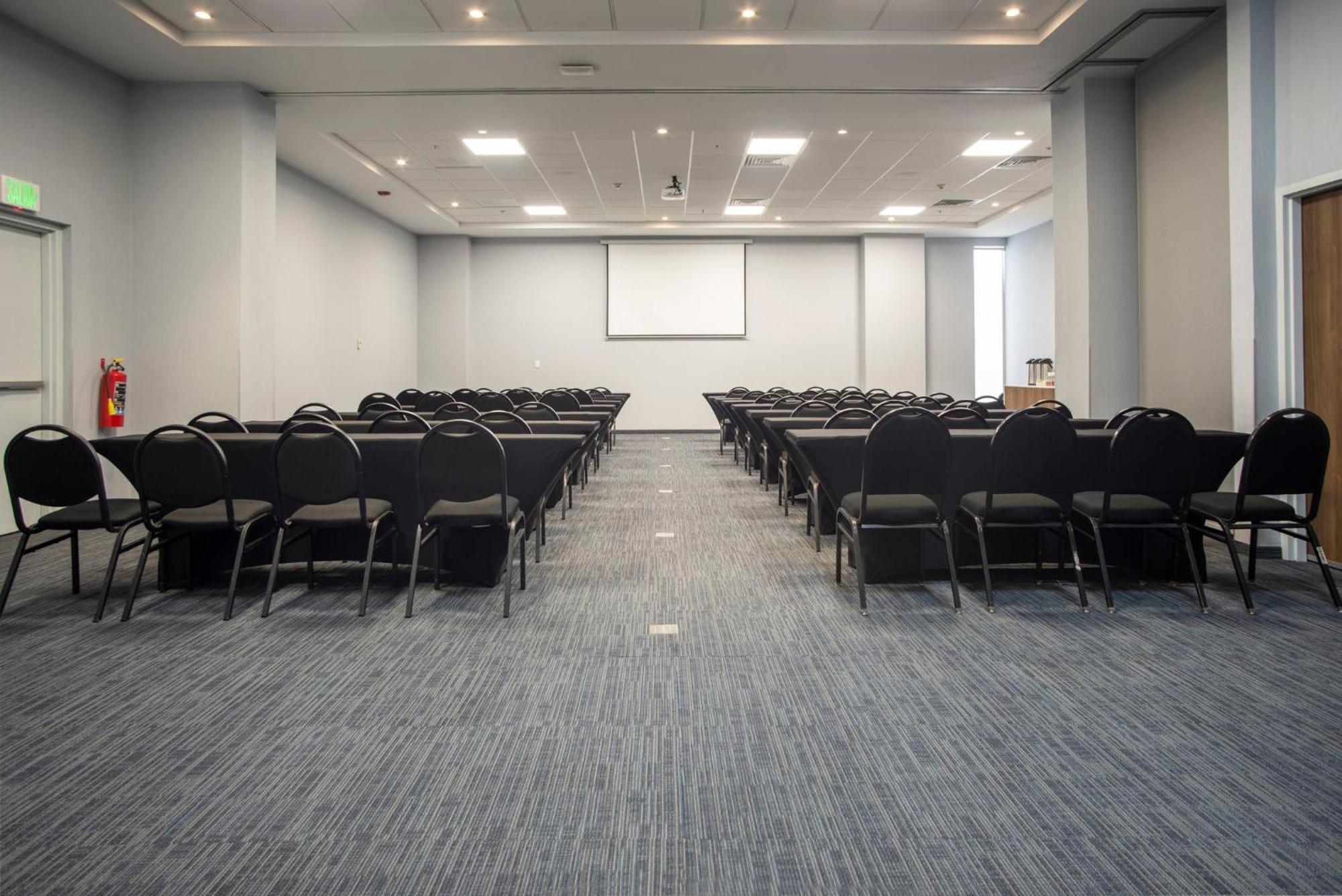 Holiday Inn Express Guadalajara Iteso By Ihg Zapopan Exteriér fotografie